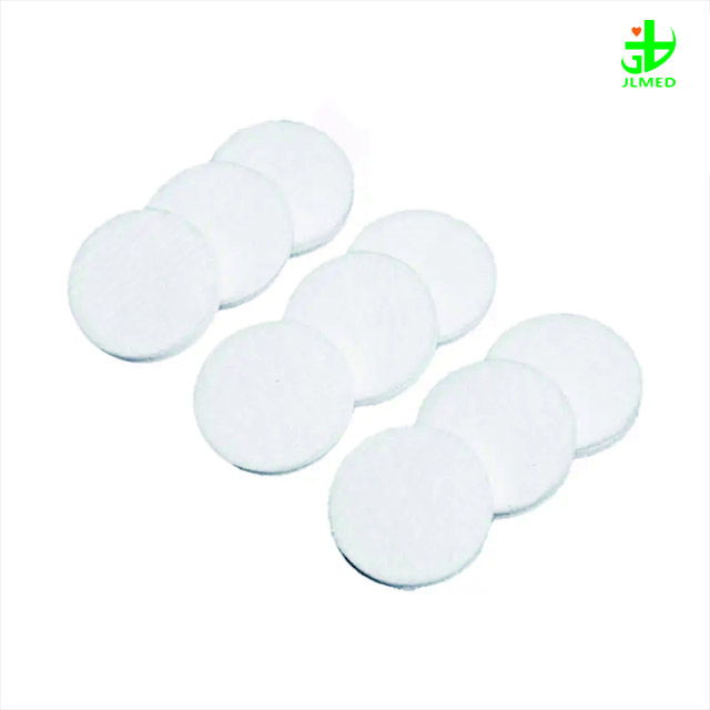 Cosmetic Cotton Pad Medical Use or Daily Makeup Apply Face and Skin Also Can Be Used for a Variety of Beauty Salon